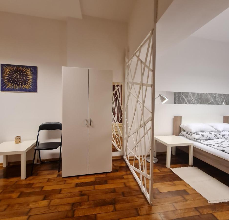 Apartmani N.May'S Karlovac Exterior foto