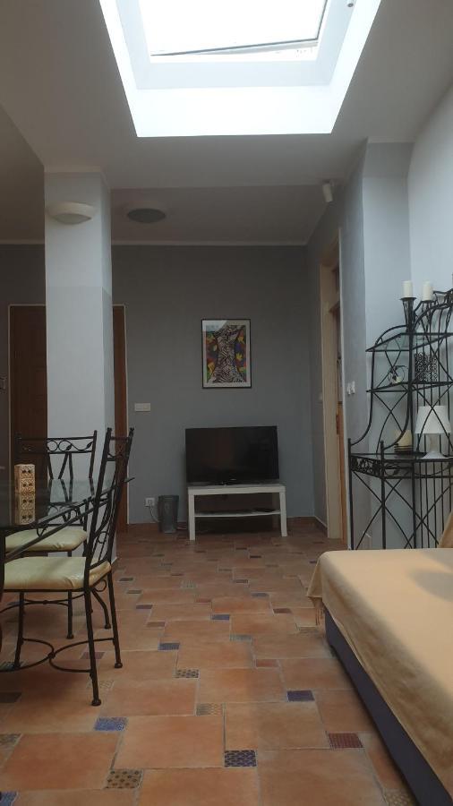 Apartmani N.May'S Karlovac Exterior foto