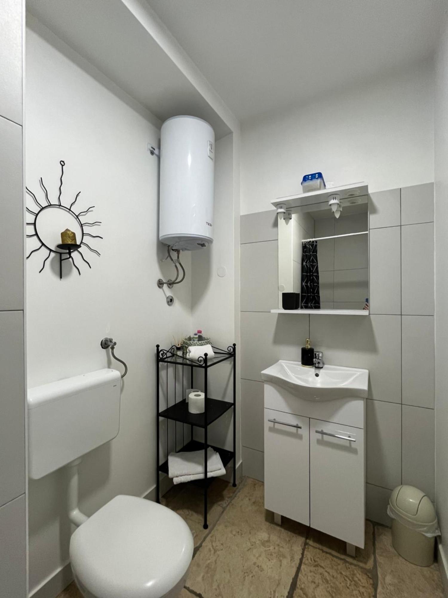 Apartmani N.May'S Karlovac Exterior foto